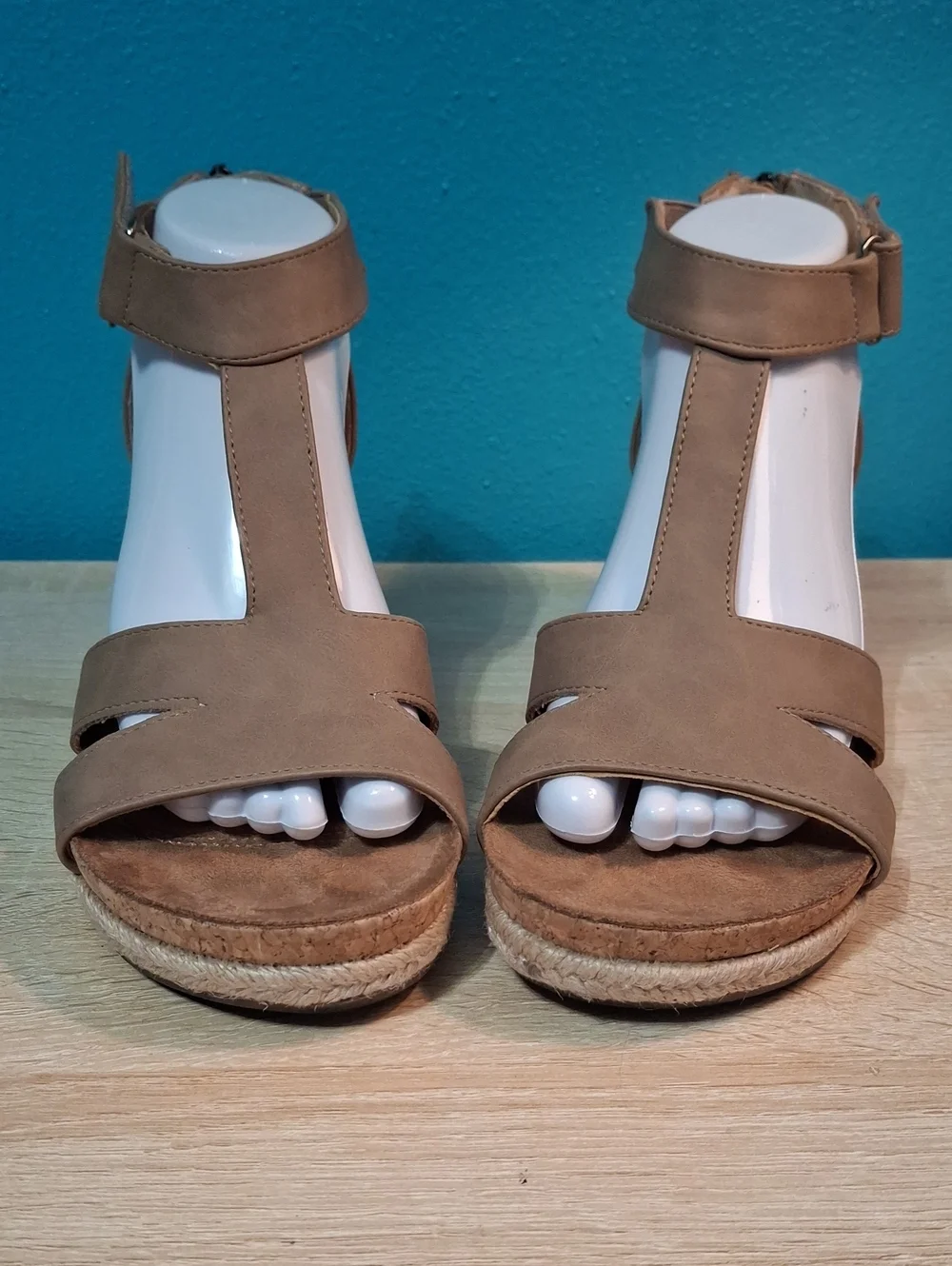 Adrienne Vittadini TRIVIA Tan T‑Strap Espadrille Wedge Sandals